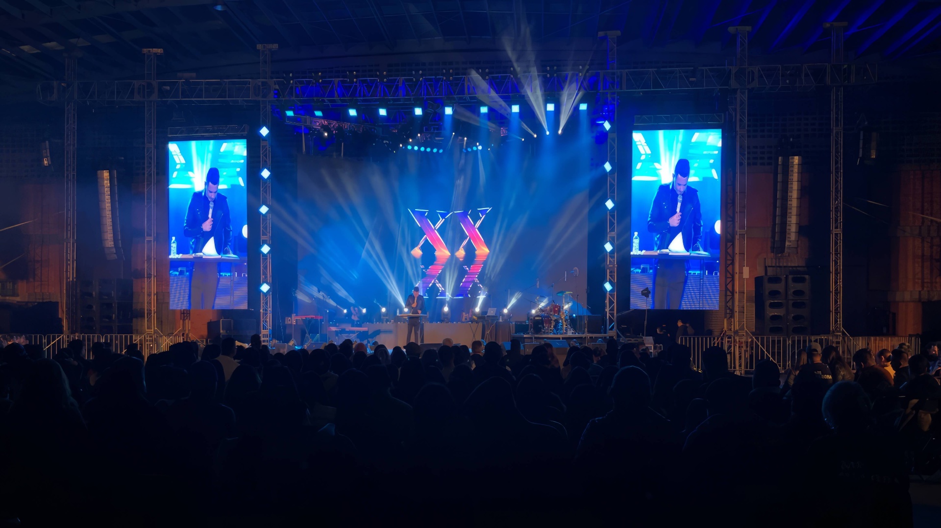 Staging & Backline